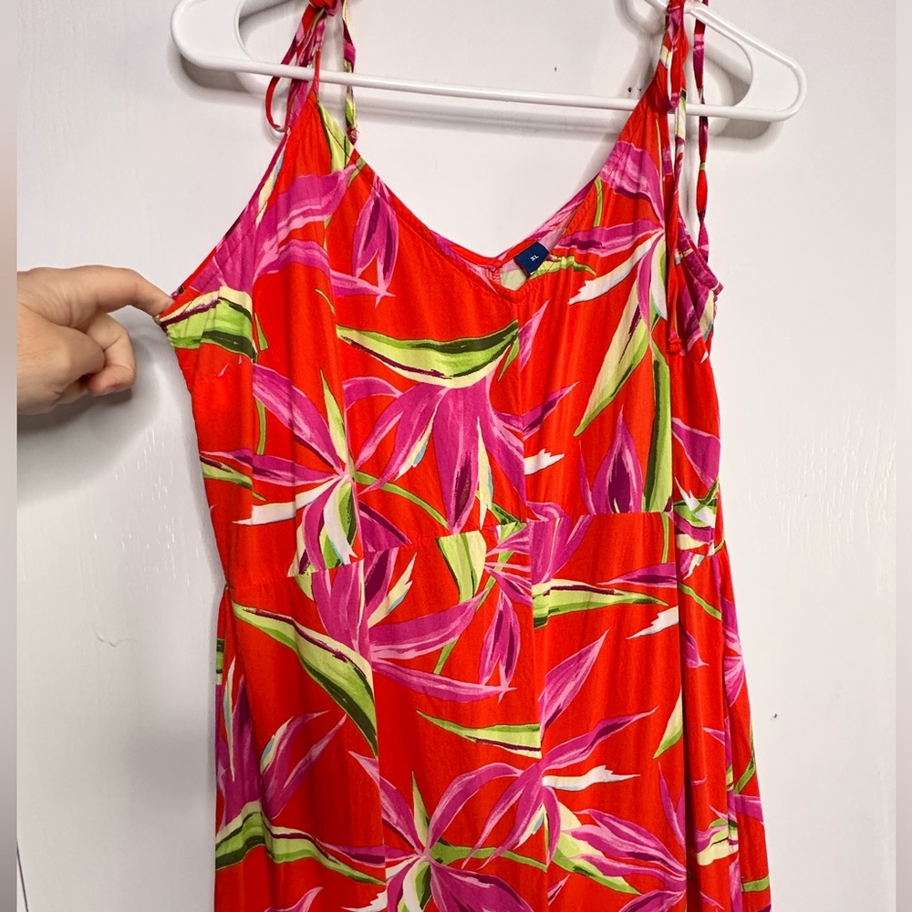 Old Navy women’s jumpsuit.  Size XL - Picture 4 of 7